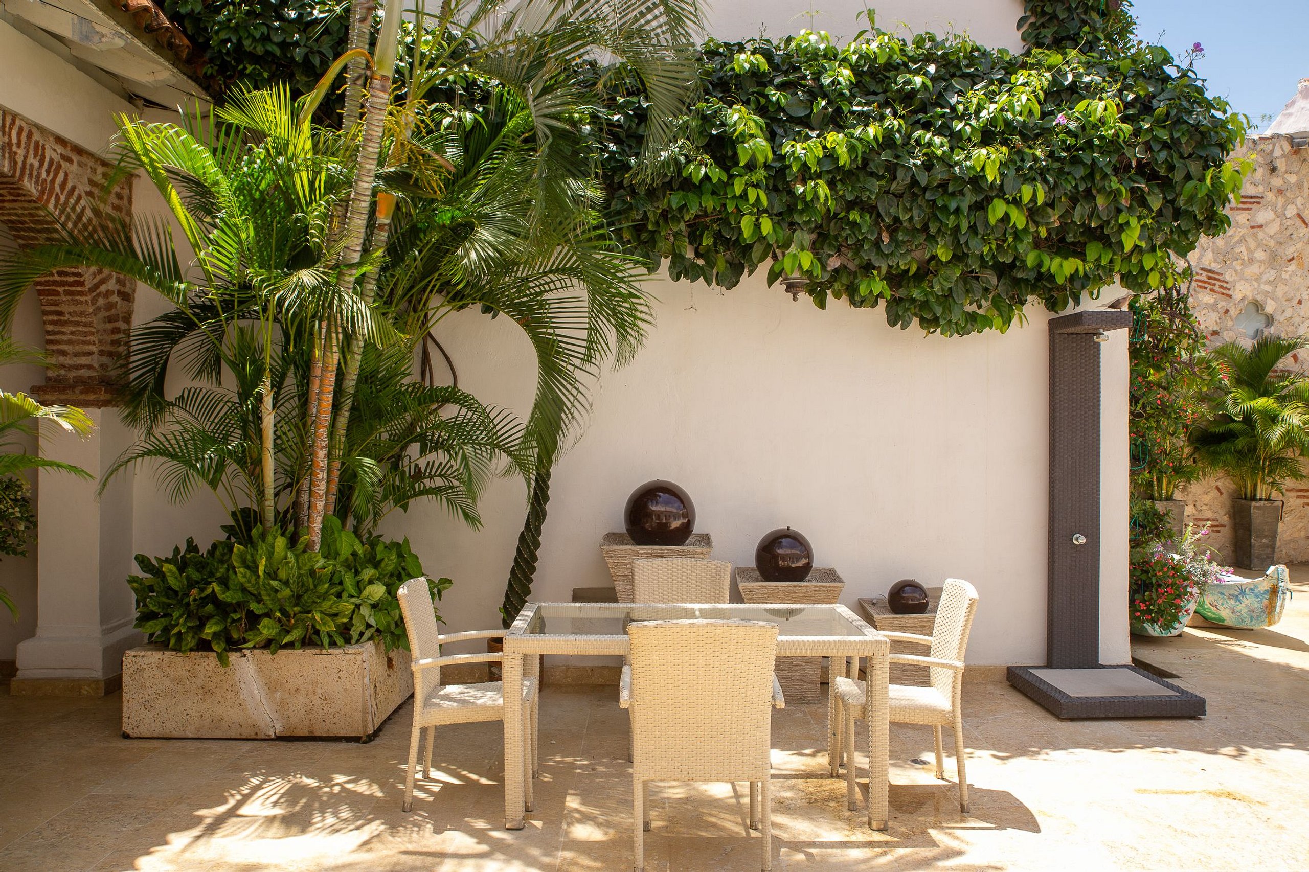Charming eight bedroom colonial villa in Cartagena