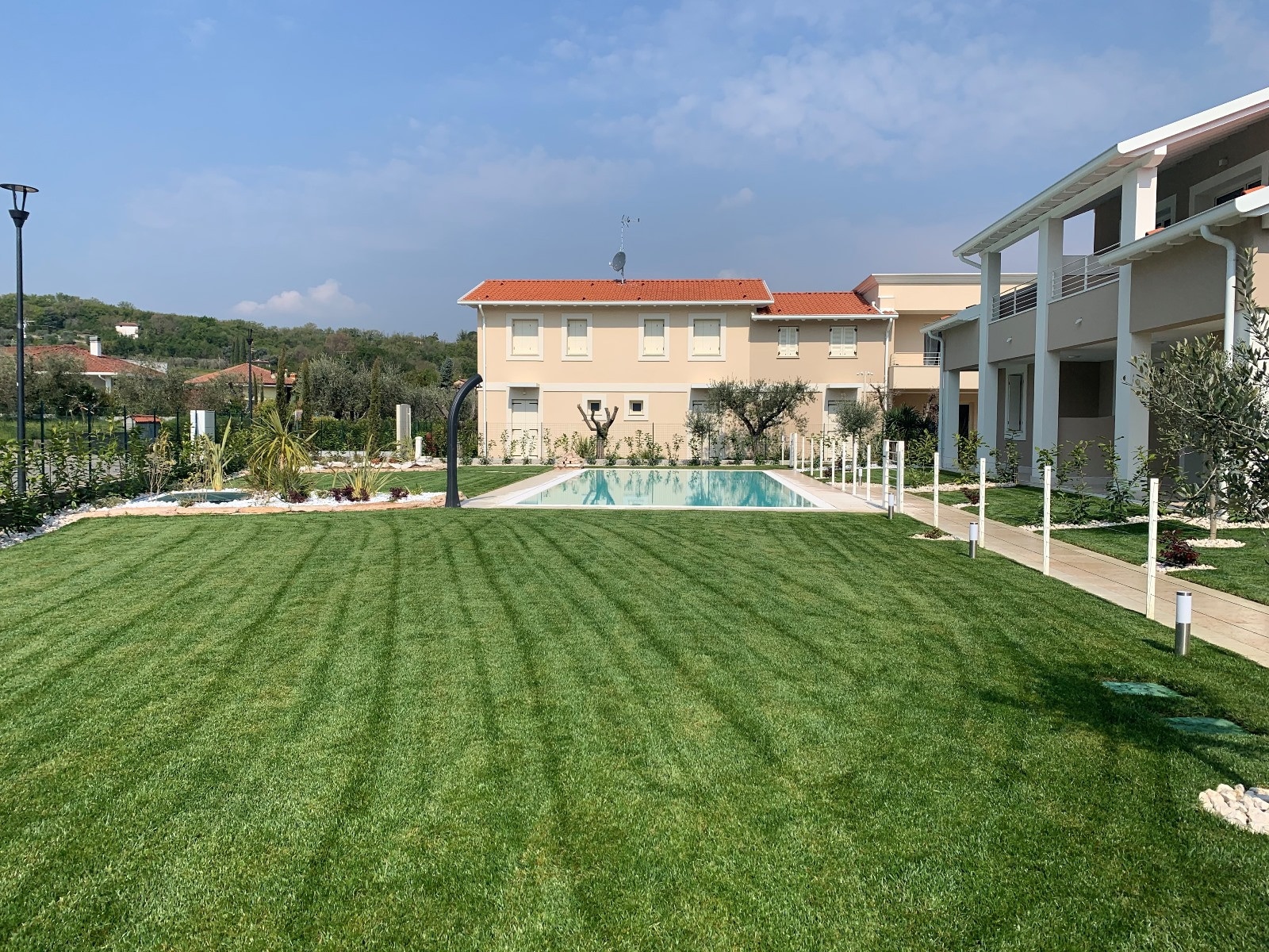 cosy apartment with pool in Manerba del Garda