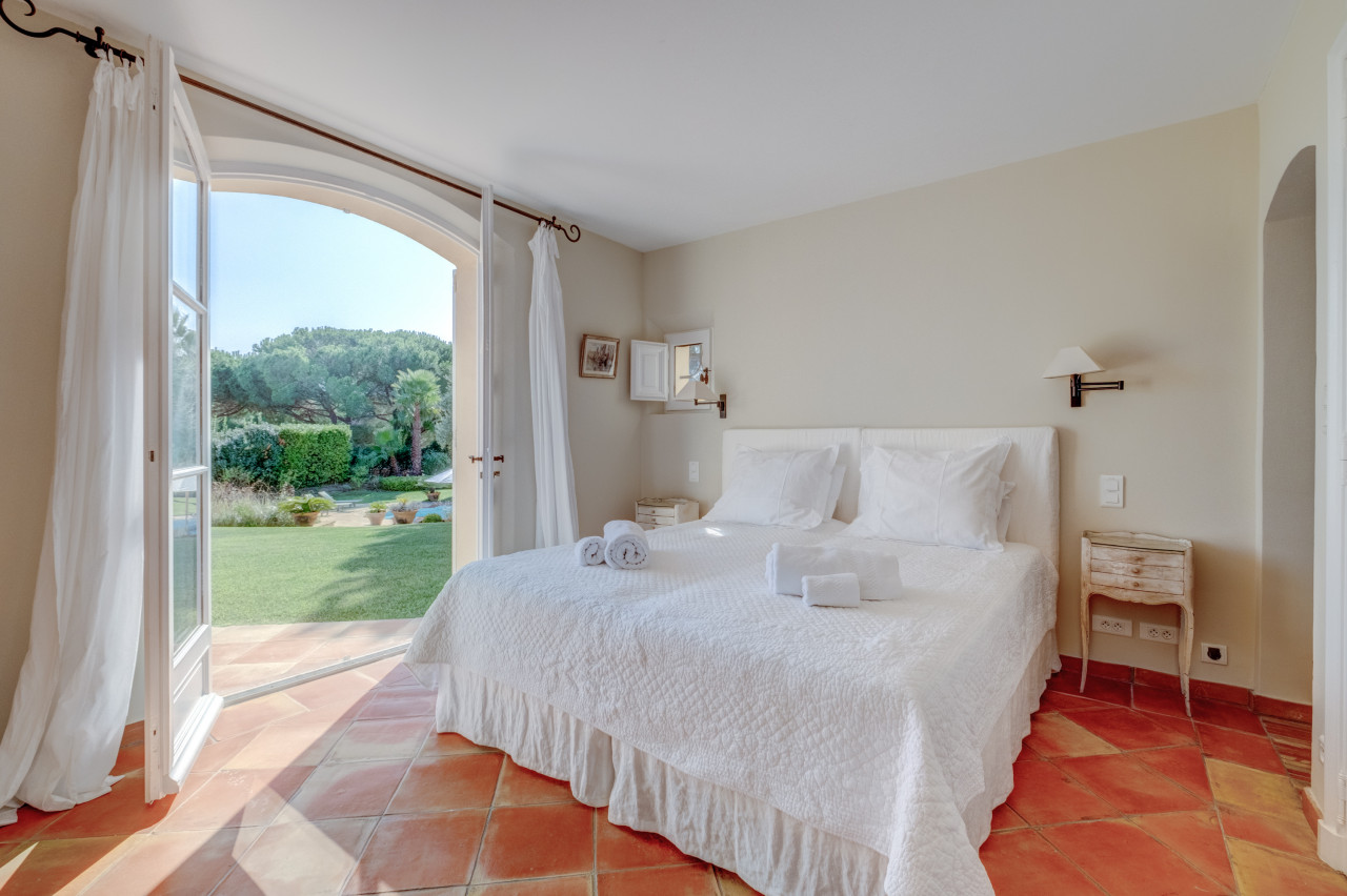 Magnificent Neo-Provencal 440 sq. m villa located in Saint-Tropez 
