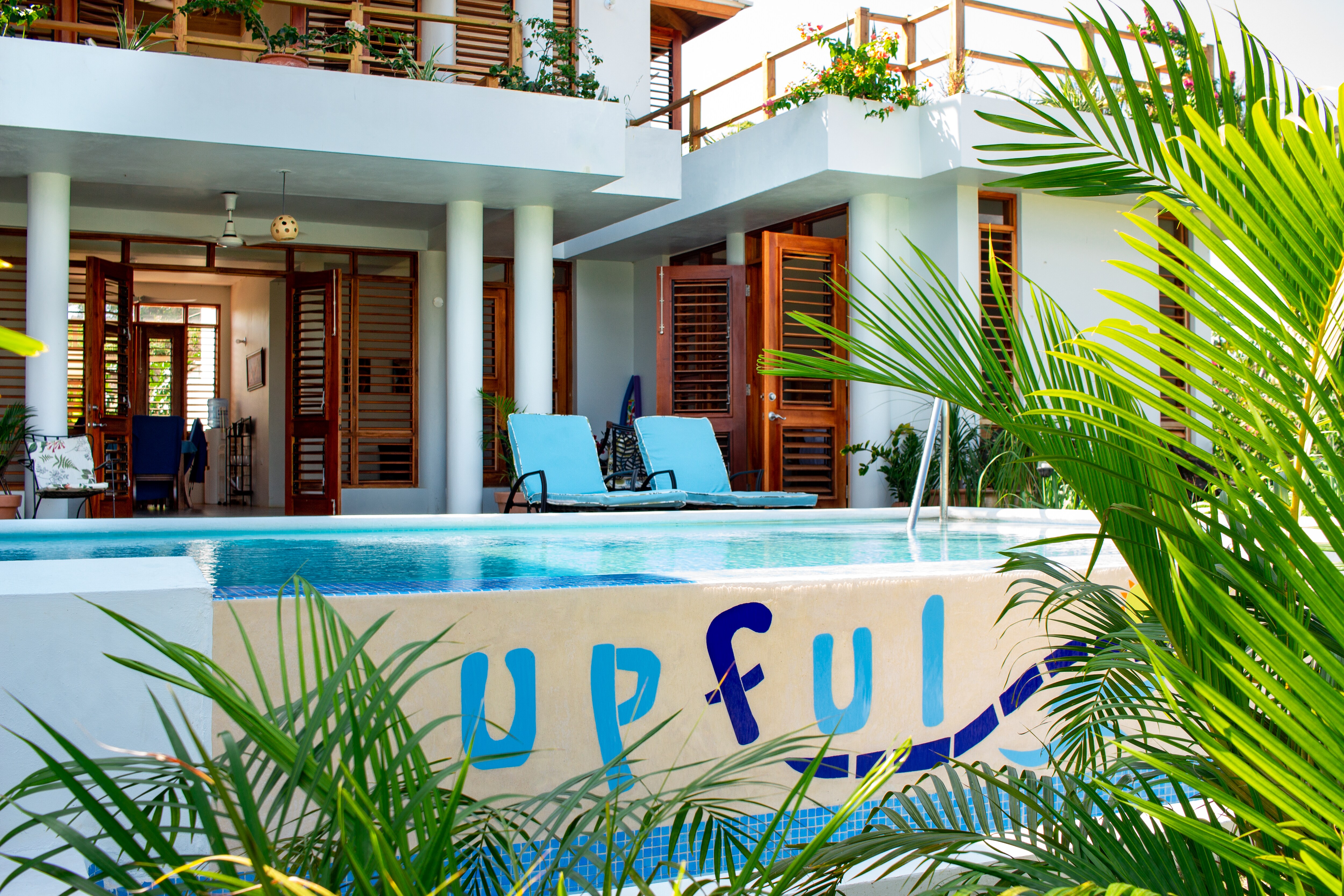 🏝️ Upful Villa | Modern-Rustic 4BDR w/ Pool