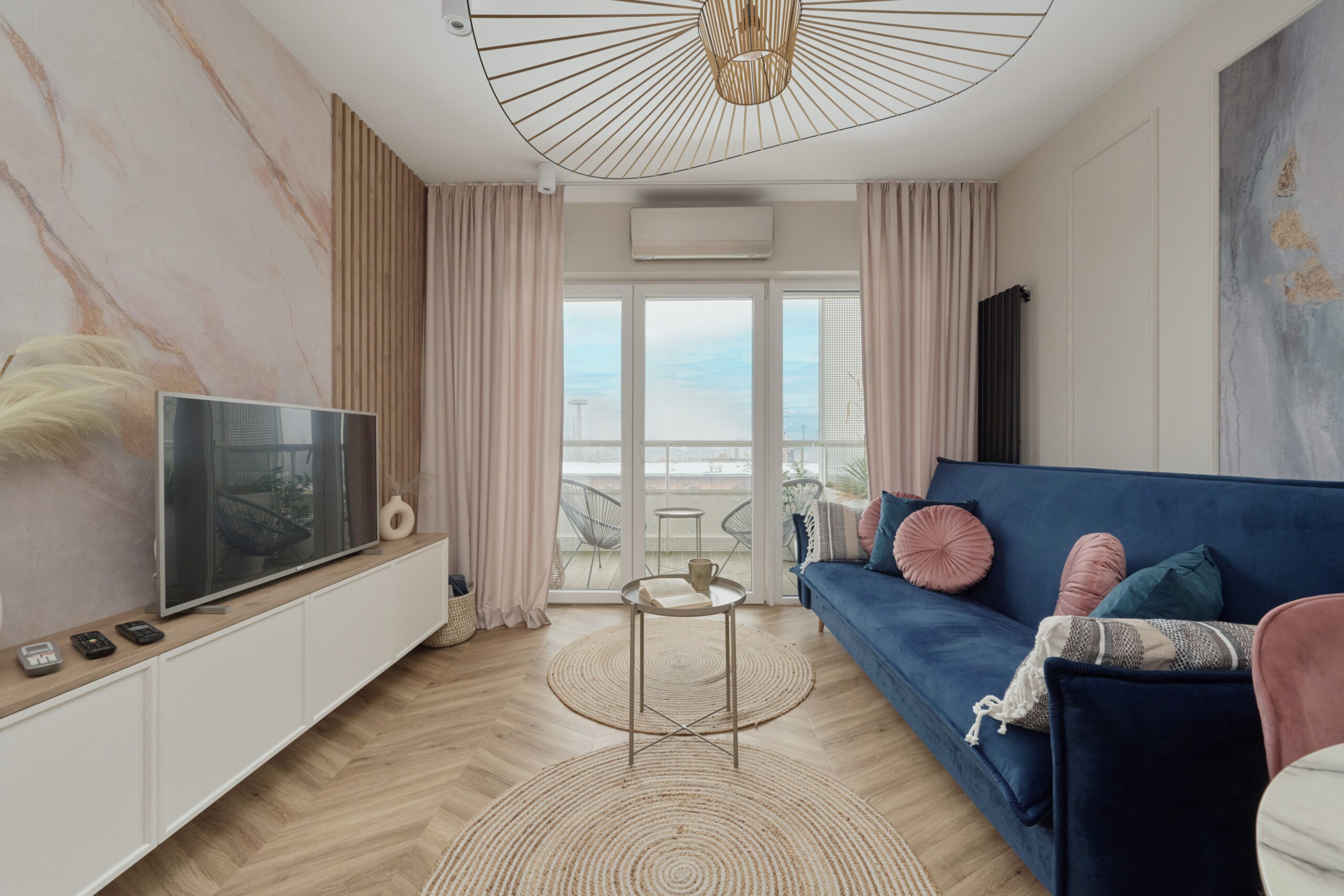 Elegant apartment with balcony | A/C | Prestige