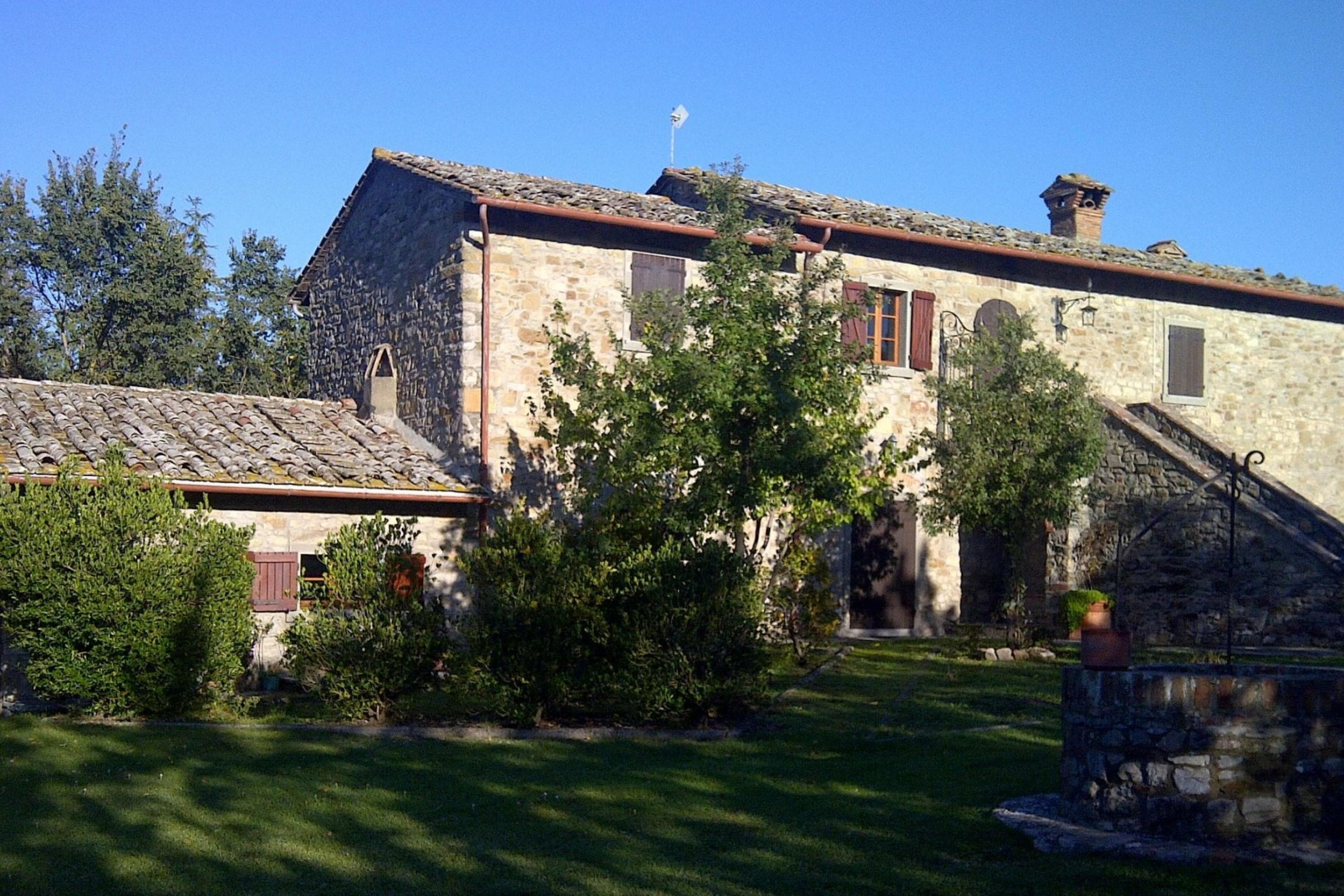 Country house with large garden and private pool-Casa Chiara